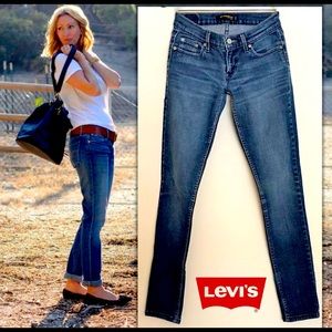 🖐Levi’s too super low sz 3
